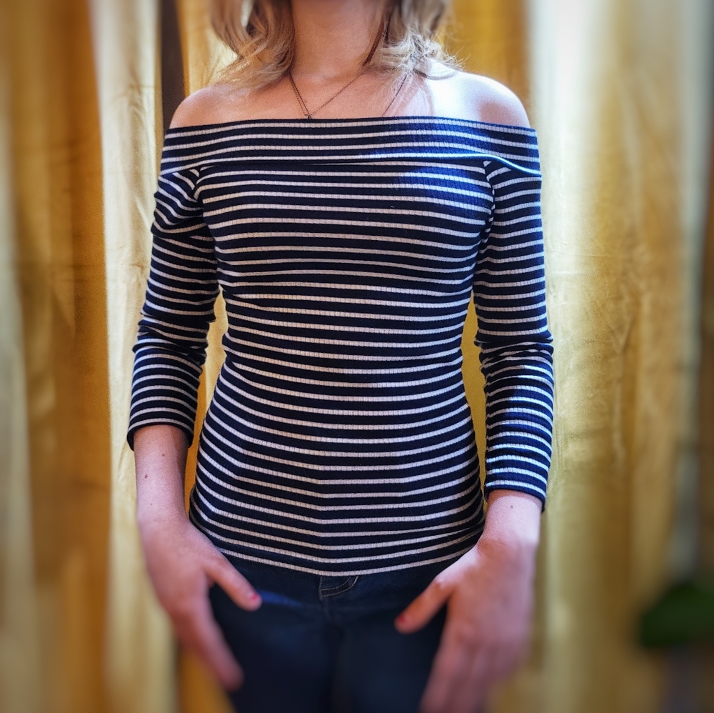 Derek Heart Sm Off Shoulder Striped Top